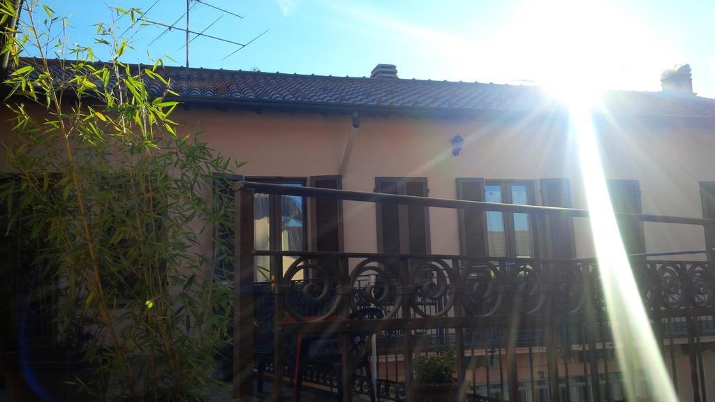 Hôtel La Corte Del Poeta à Buscate Extérieur photo