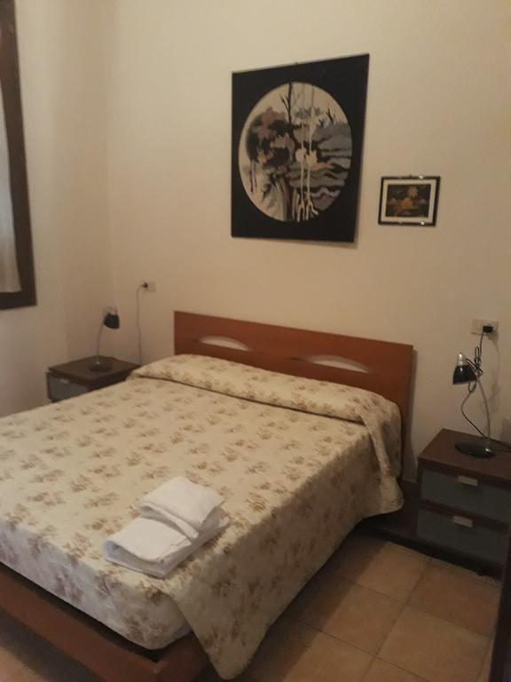 Hôtel La Corte Del Poeta à Buscate Extérieur photo