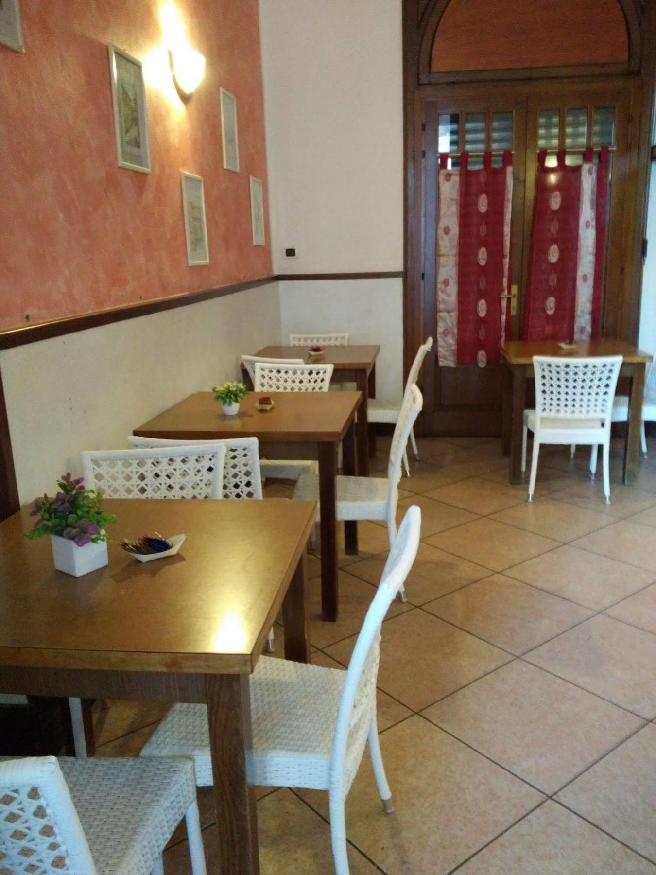 Hôtel La Corte Del Poeta à Buscate Extérieur photo