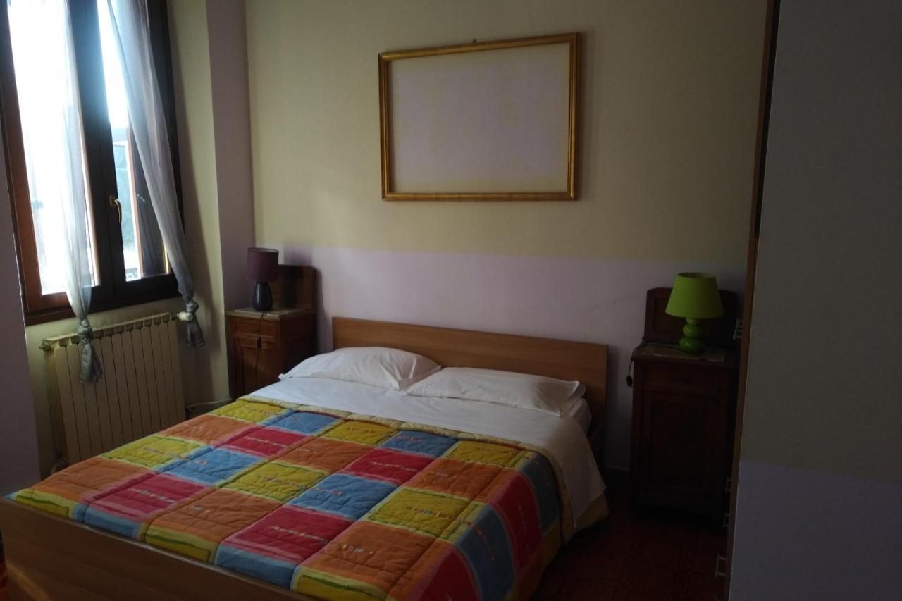 Hôtel La Corte Del Poeta à Buscate Extérieur photo
